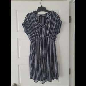 💚3/$25💚 Navy maternity dress